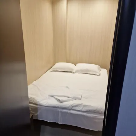 Hostel Marelis Sea *