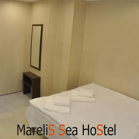 Hostel Marelis Sea